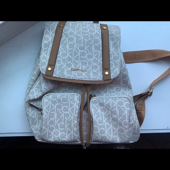 Backpack - Picture 1 of 3